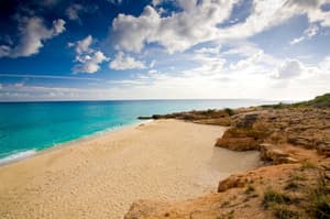 SXPHI - Philipsburg - Beach - © St. Maarten Tourist Bureau.jpg Photo